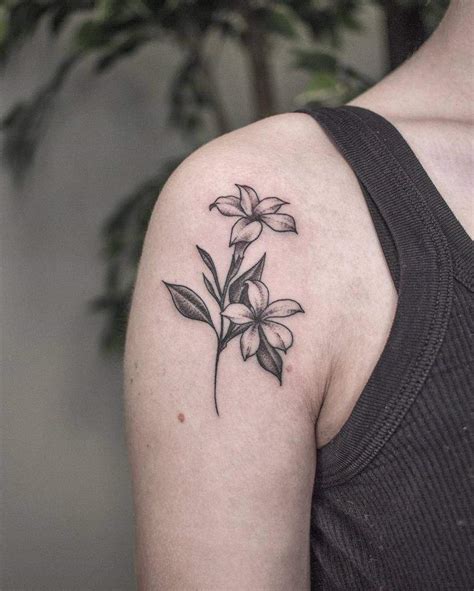 tattoo jazmin flor|55 Jasmine Flower Tattoo Designs With Meanings